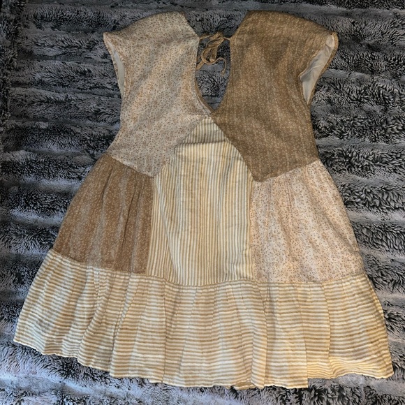 🍂 American Eagle Outfitters Asymmetrical Patchwork Dress - Beige and Cream - Picture 5 of 5